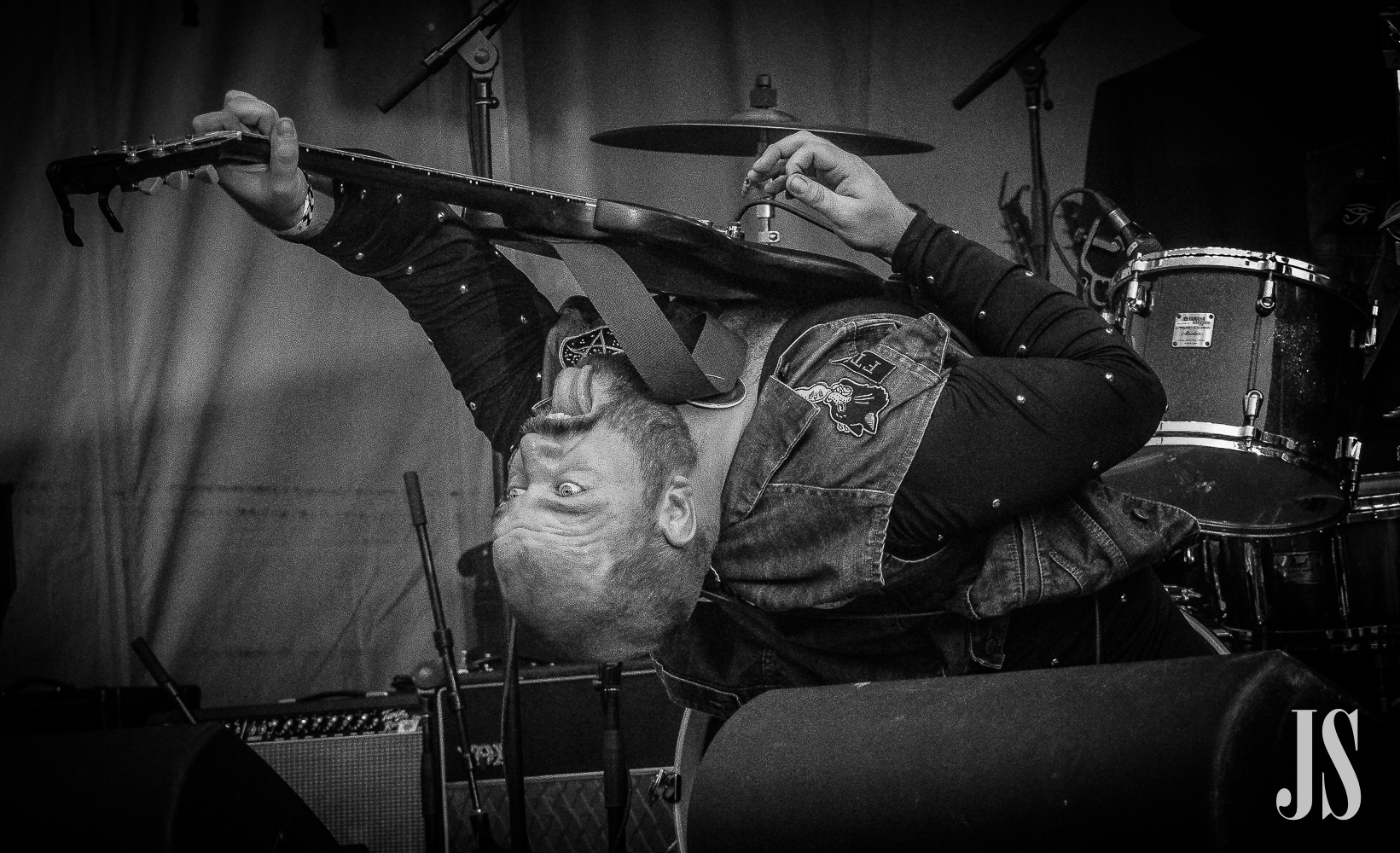 Sam Coffey and The Iron Lungs_-16