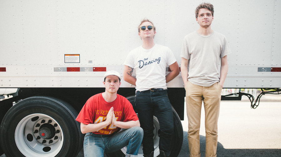 omni_band_pic_no_dancing_wide-8a18dcd874ee5353bc4ce1a43069b96cef18d885-s900-c85